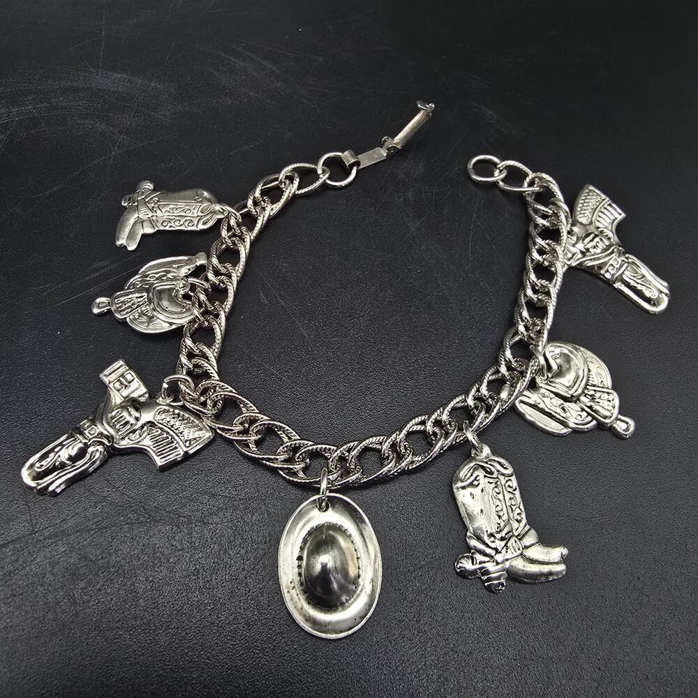 Vintage Western Theme Charm Bracelet Silver Tone Cowboy Hats NOS